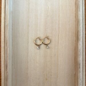 Mejuri 18k Gold Vermeil Pearl Hoop Earrings